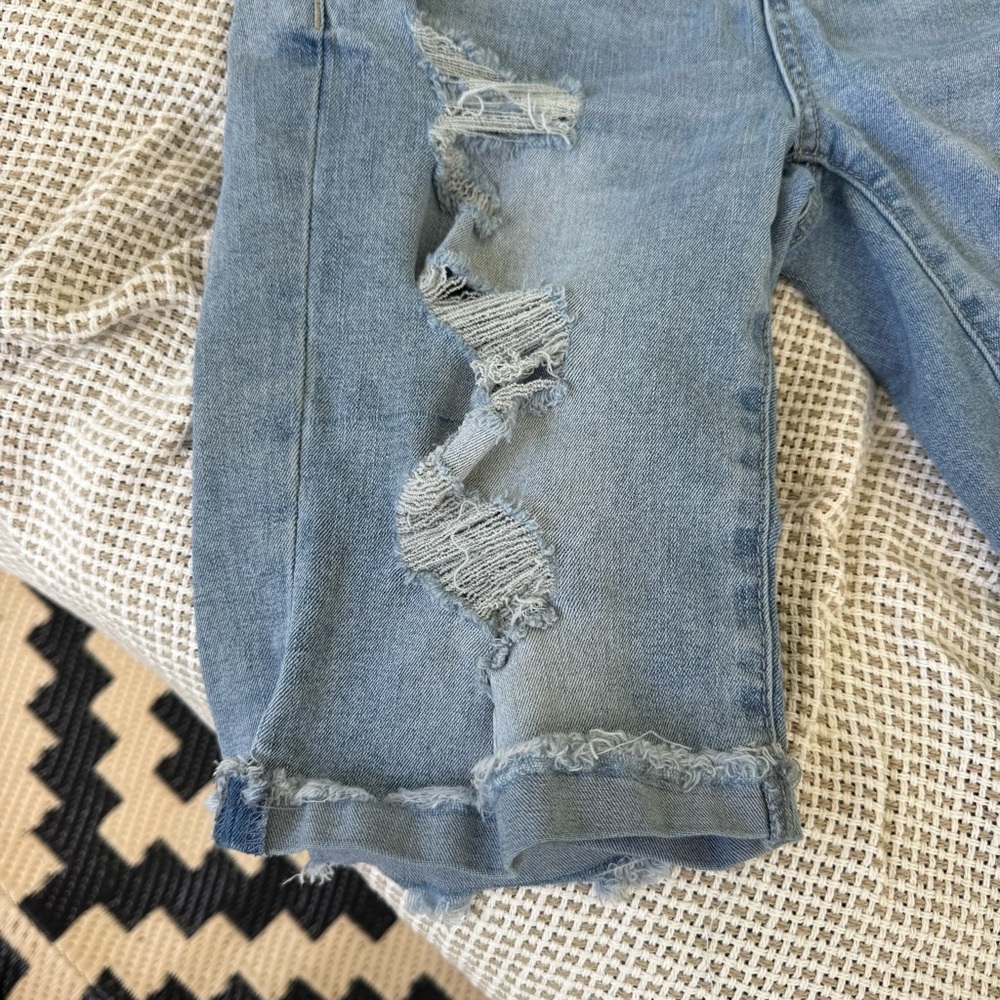 Rewash Distressed Denim Bermuda Shorts Size 3 Juniors 26 Waist Raw Hem Stretch - Picture 4 of 11
